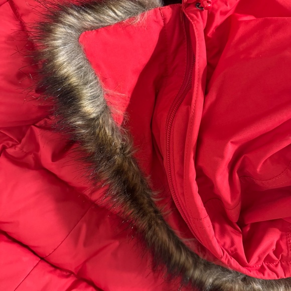 The North Face Women’s size small red park jacket - Picture 12 of 15